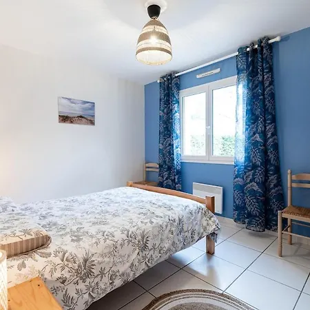 Holiday home Charming Navarrosse House